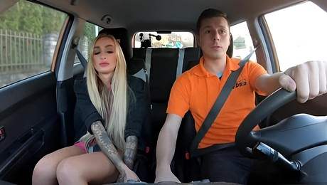 Big boobed chick Daisy Lee gets nicely fucked by a long dick